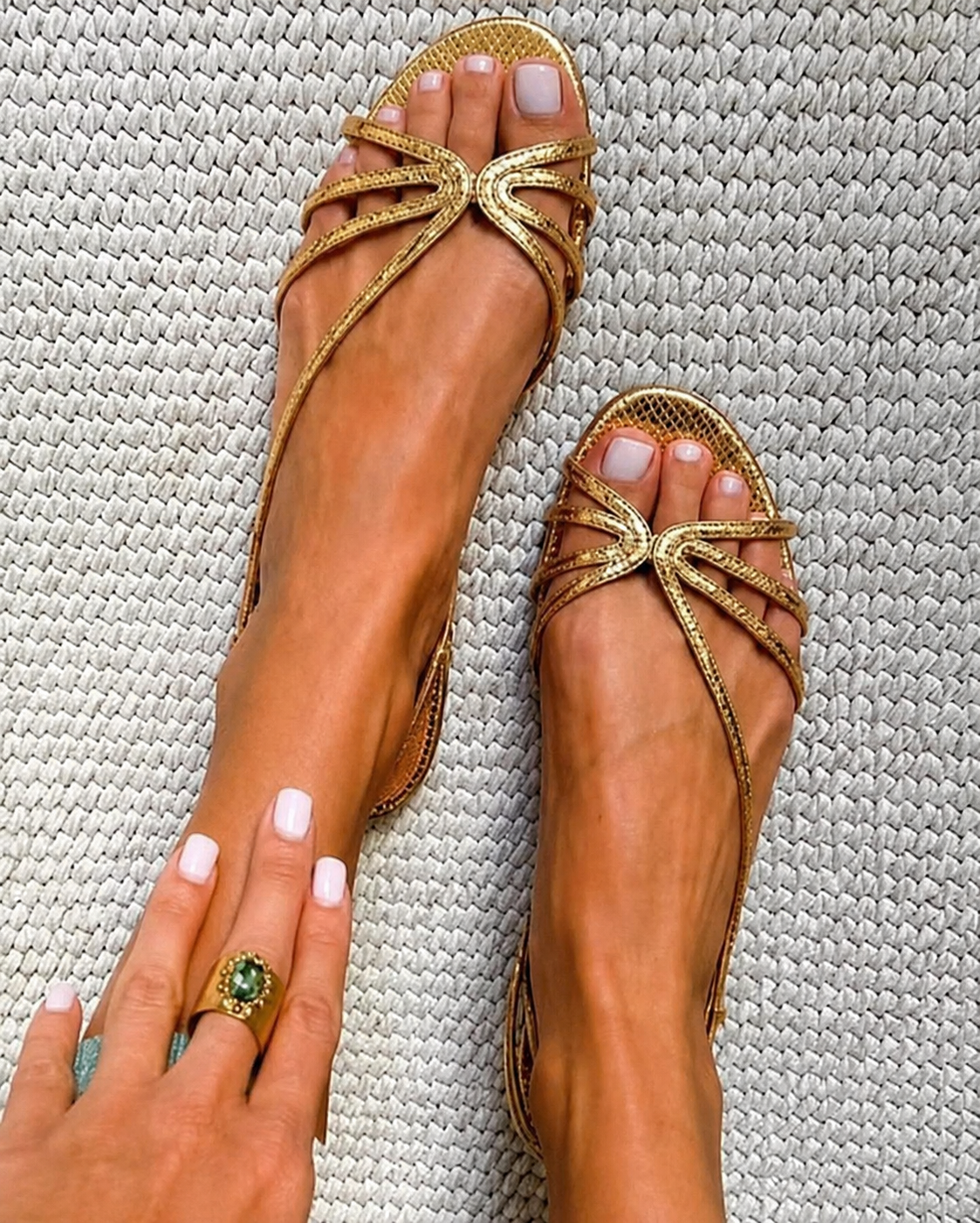 Serafina™ | Sandalias Doradas Esencia de Verano